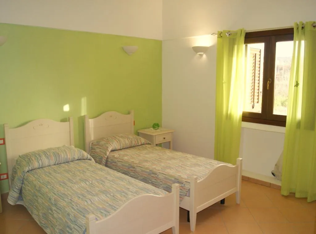 Residence Cuore Mediterraneo Pantelleria 0*,